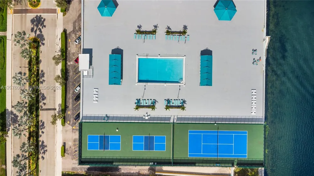 301 174th St #901 Sunny Isles Beach, FL 33160