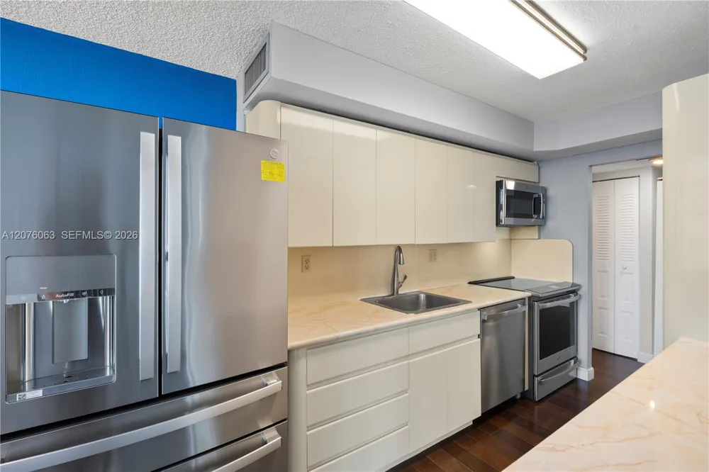 301 174th St #901 Sunny Isles Beach, FL 33160
