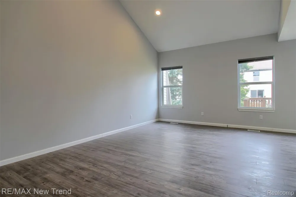 2191 Pleasant Drive Commerce Charter Township, MI 48390
