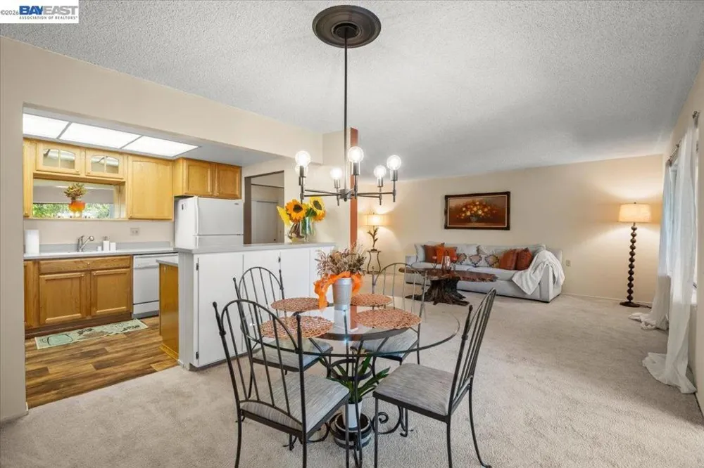 3441 Tice Creek Rd #4 Walnut Creek, CA 94595