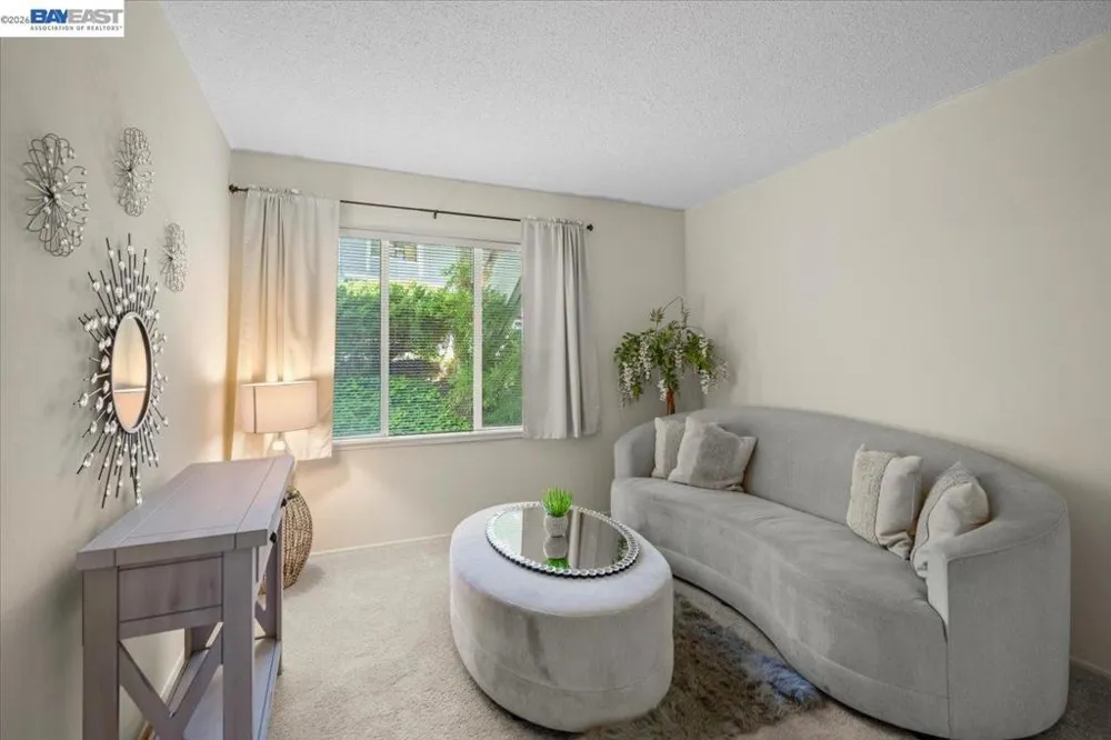 3441 Tice Creek Rd #4 Walnut Creek, CA 94595