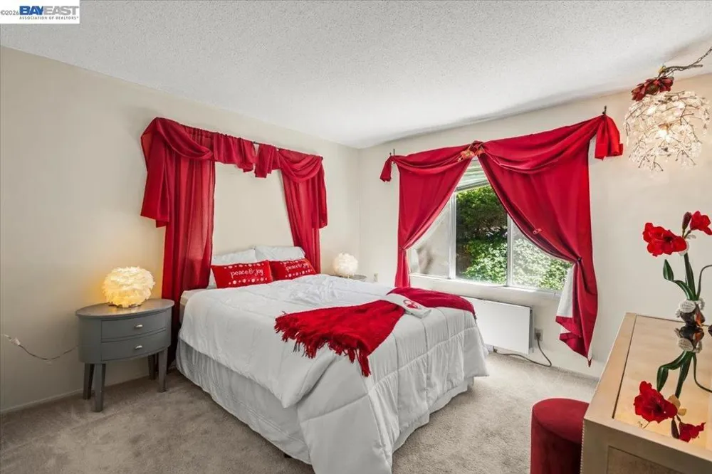 3441 Tice Creek Rd #4 Walnut Creek, CA 94595