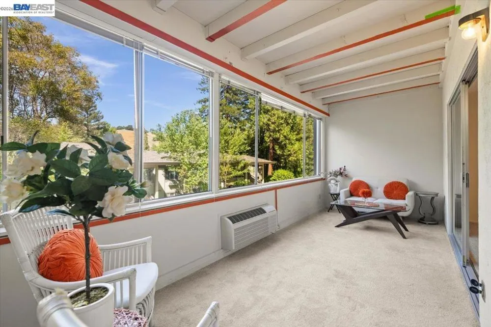 3441 Tice Creek Rd #4 Walnut Creek, CA 94595