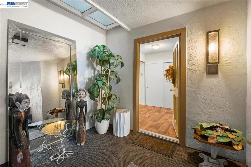 3441 Tice Creek Rd #4 Walnut Creek, CA 94595