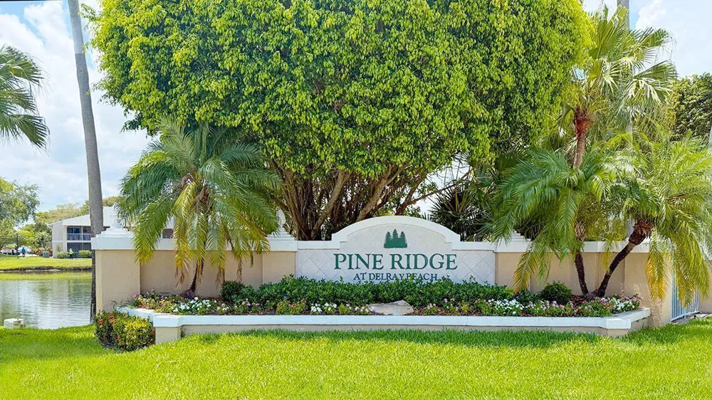 7961 MANSFIELD HOLLOW ROAD Delray Beach, FL 33446