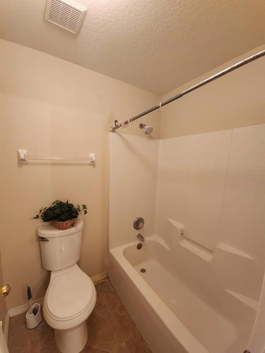302 CLYDESDALE CIRCLE Sanford, FL 32773
