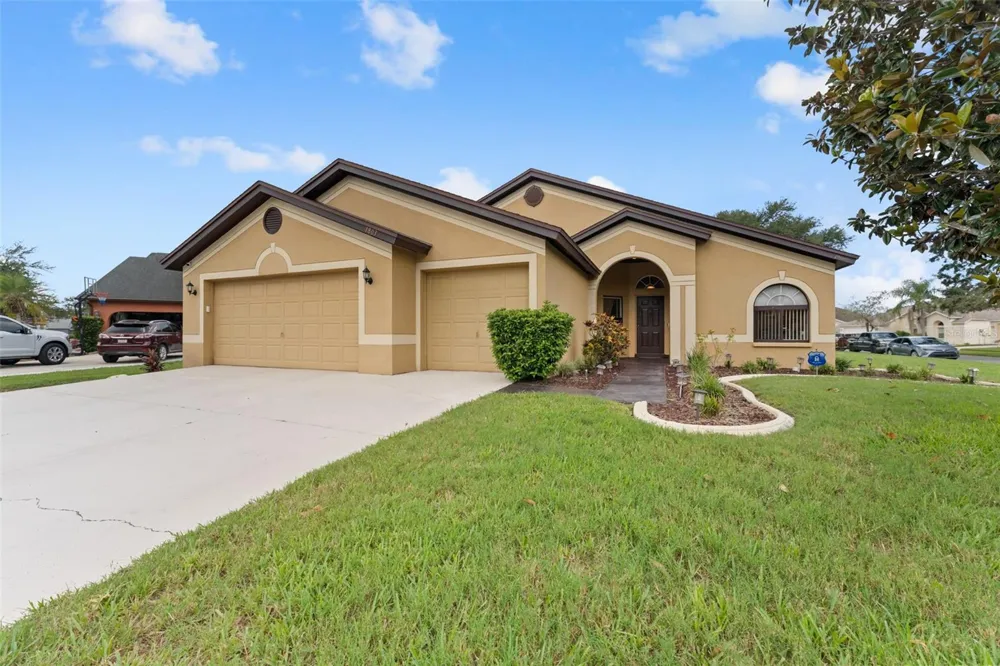 1803 CATTLEMAN DRIVE Brandon, FL 33511