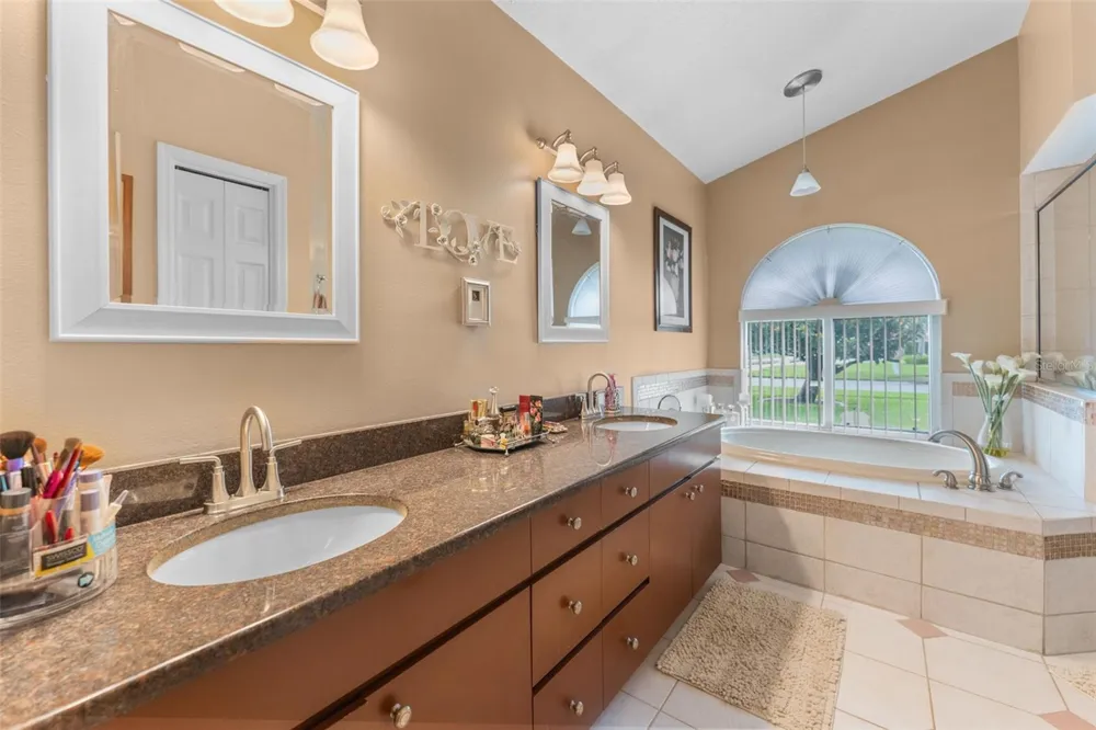 1803 CATTLEMAN DRIVE Brandon, FL 33511