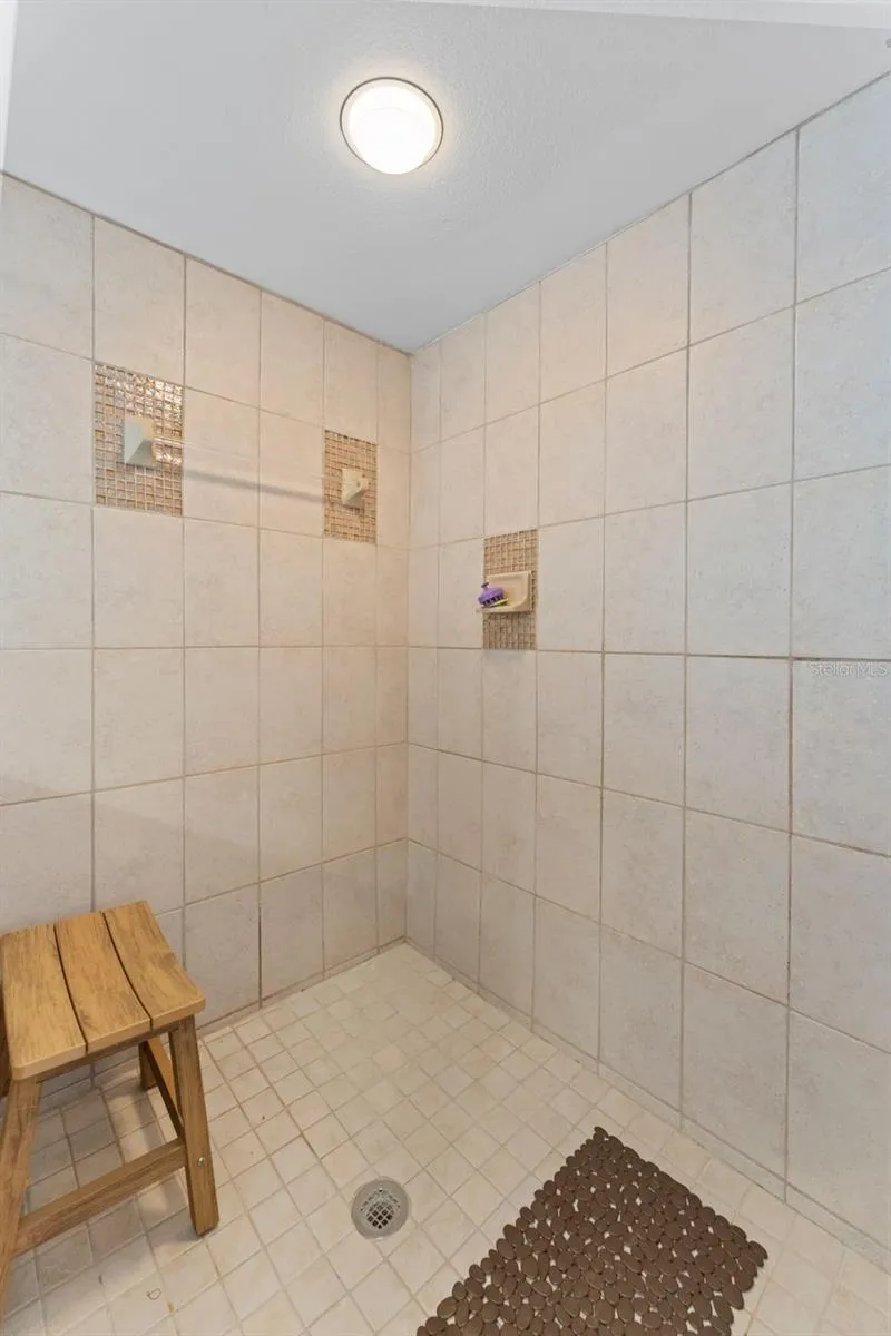 1803 CATTLEMAN DRIVE Brandon, FL 33511