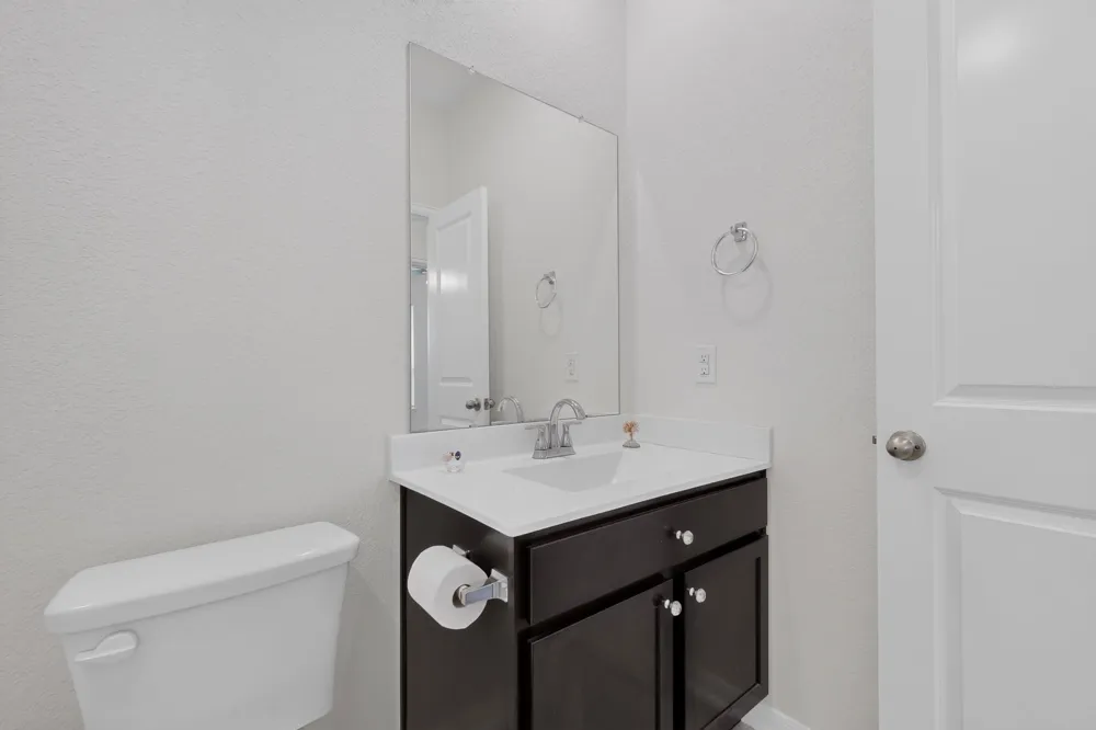 689 Leadtree Loop Buda, TX 78610