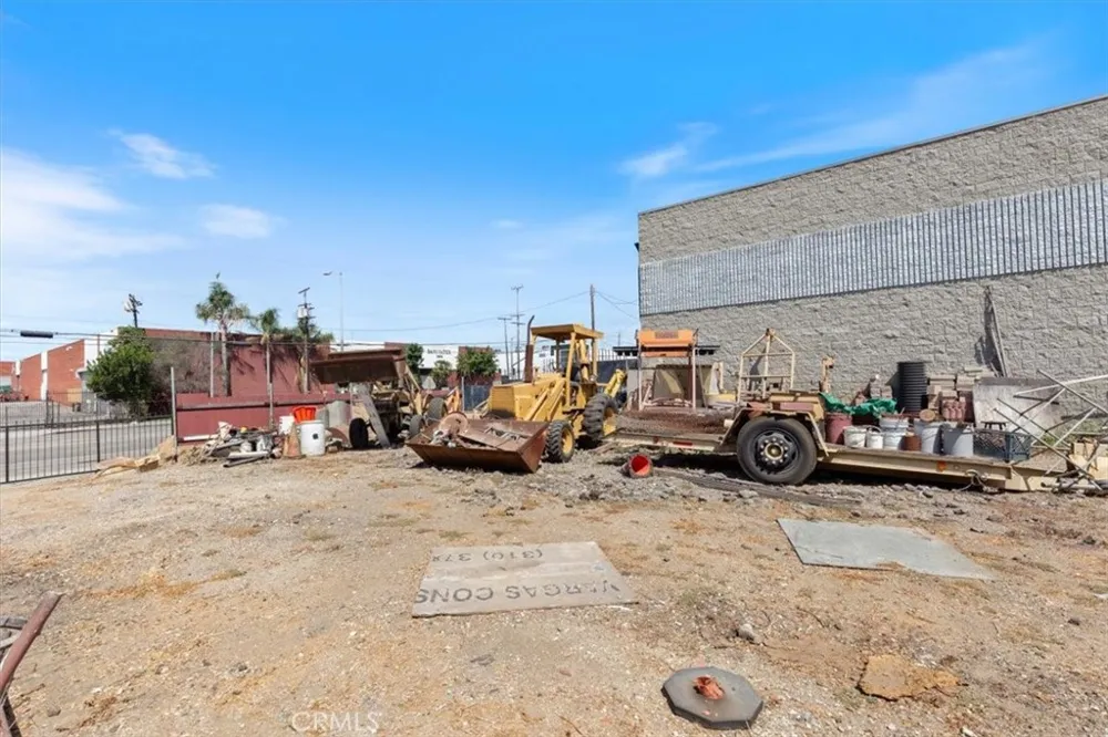 13020 S Figueroa Street Gardena, CA 90061