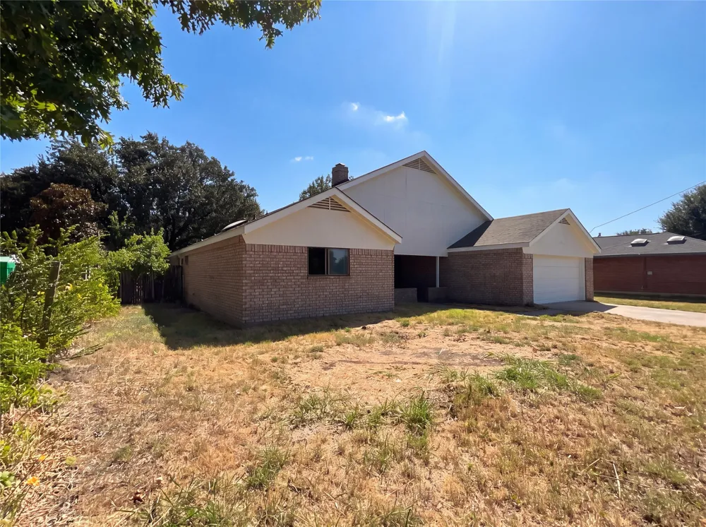 305 Rash Lane Terrell, TX 75160