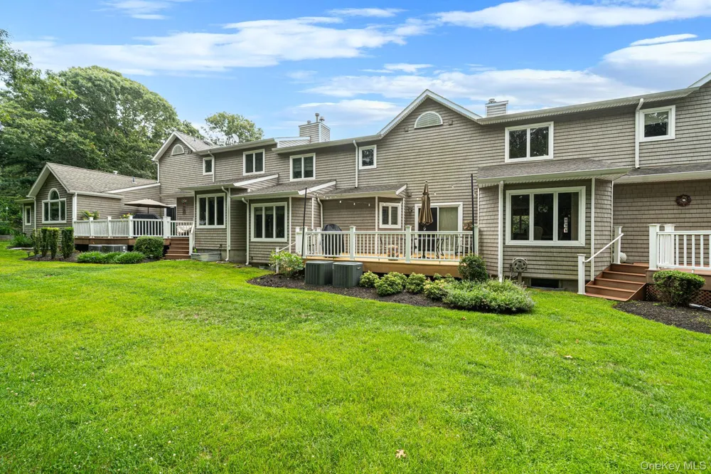 26 Kettle Hole Road Manorville, NY 11949
