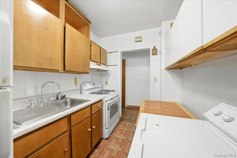 1200 Woodycrest Avenue #1C Bronx, NY 10452