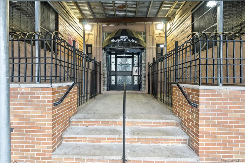 1200 Woodycrest Avenue #1C Bronx, NY 10452
