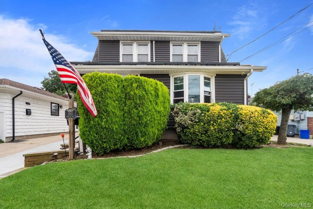 183 Horton Avenue Valley Stream, NY 11581