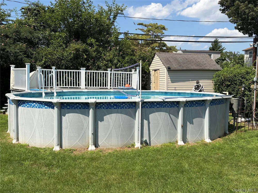 702 Diellen Lane Elmont, NY 11003