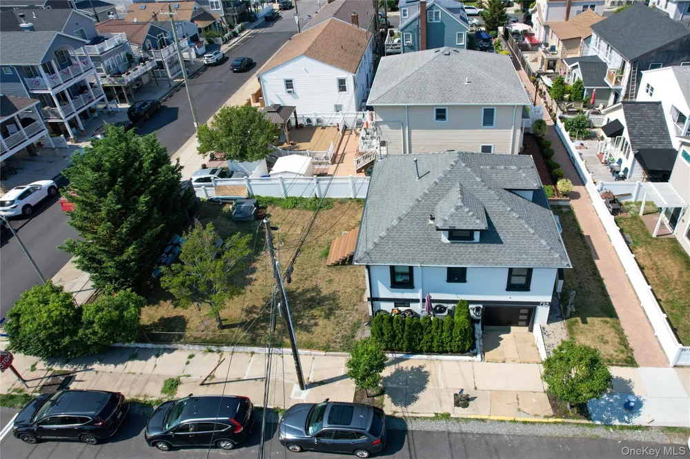 723 W Olive Street Long Beach, NY 11561