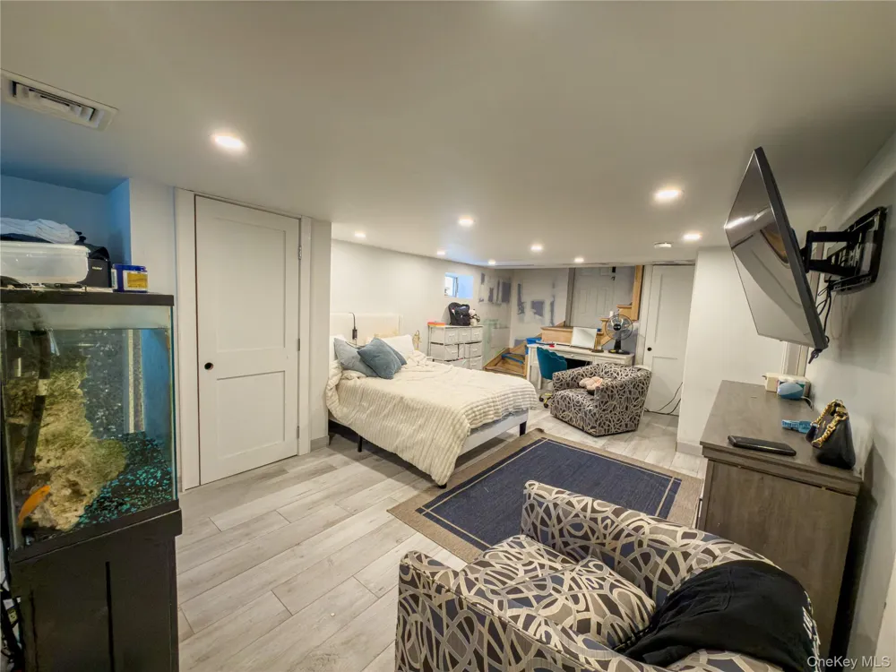 723 W Olive Street Long Beach, NY 11561