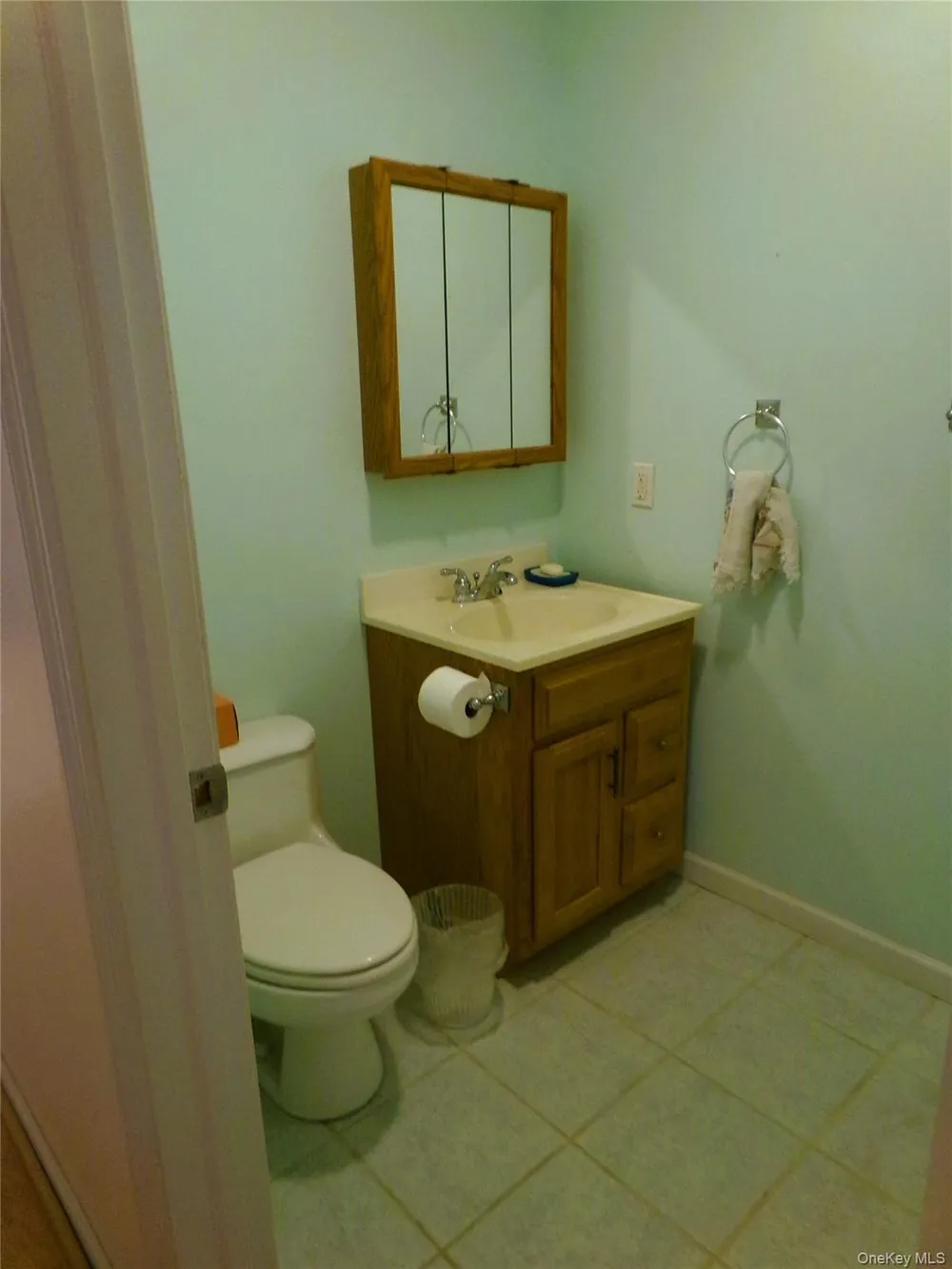 449 White Schoolhouse Road Rhinebeck, NY 12572