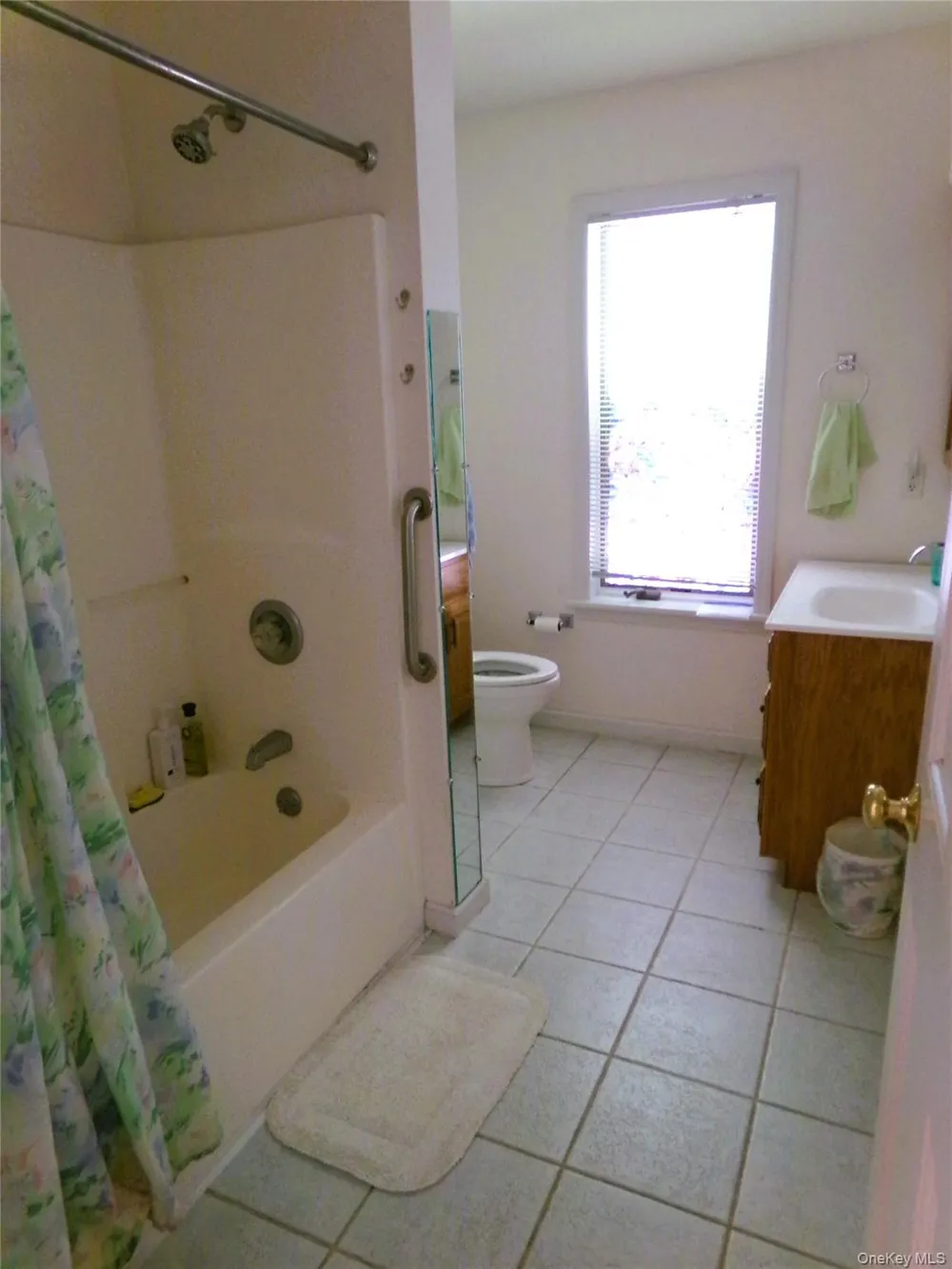 449 White Schoolhouse Road Rhinebeck, NY 12572