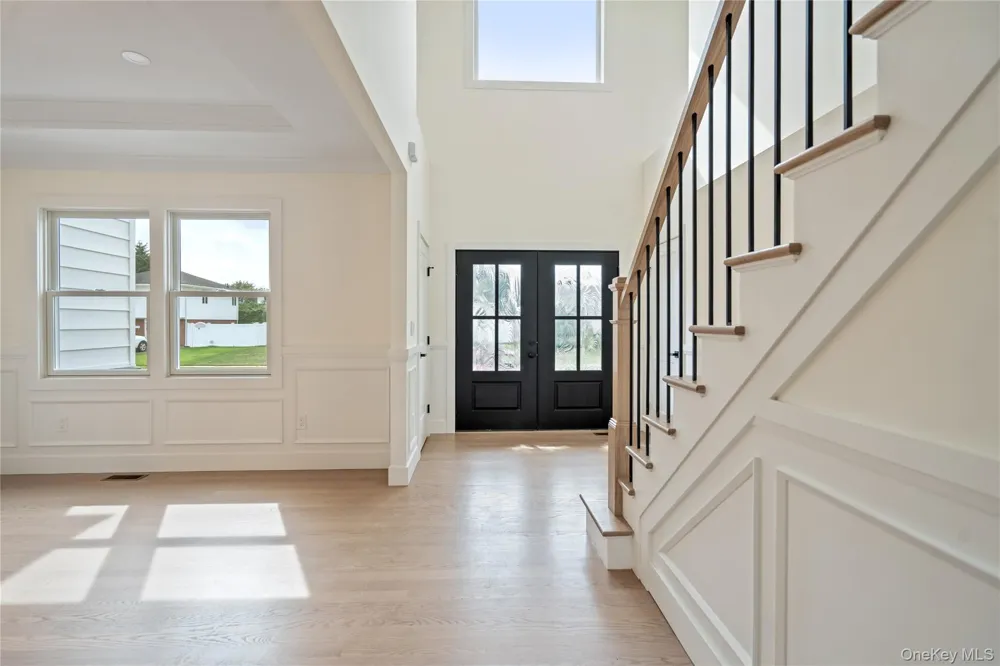 5 Steuben Drive Jericho, NY 11753
