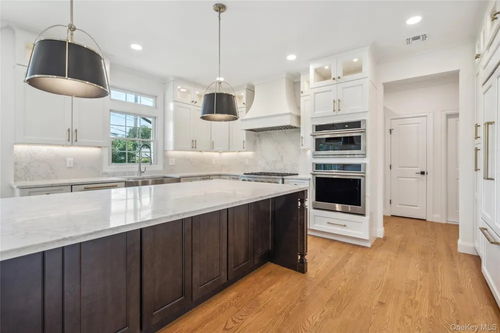 5 Steuben Drive Jericho, NY 11753