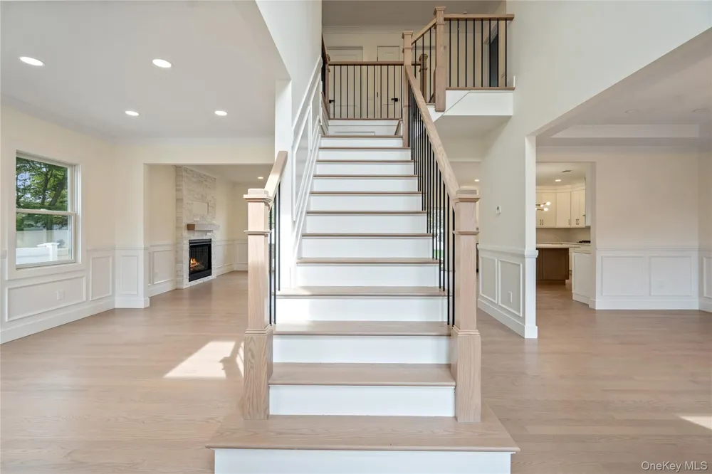 5 Steuben Drive Jericho, NY 11753