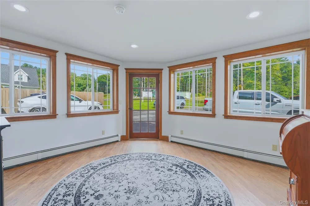 2083 State Route 32 Kingston, NY 12401