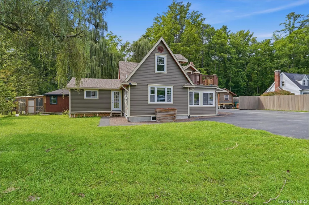 2083 State Route 32 Kingston, NY 12401
