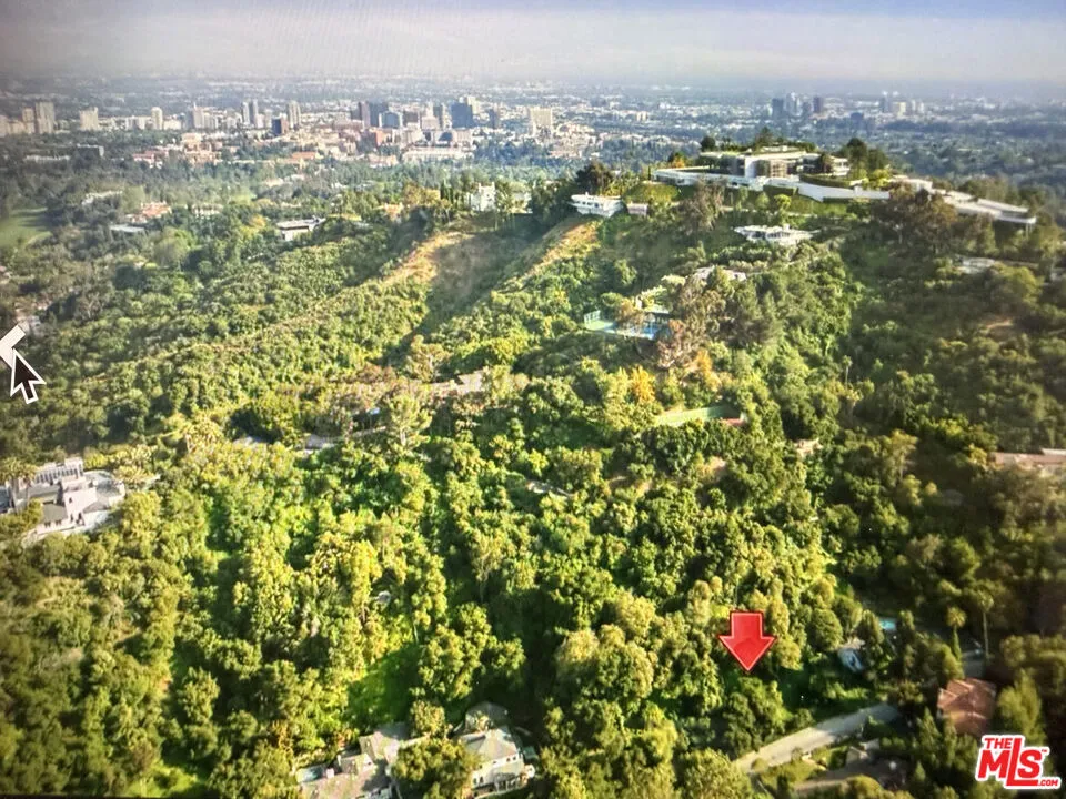10676 Somma Way Los Angeles, CA 90077