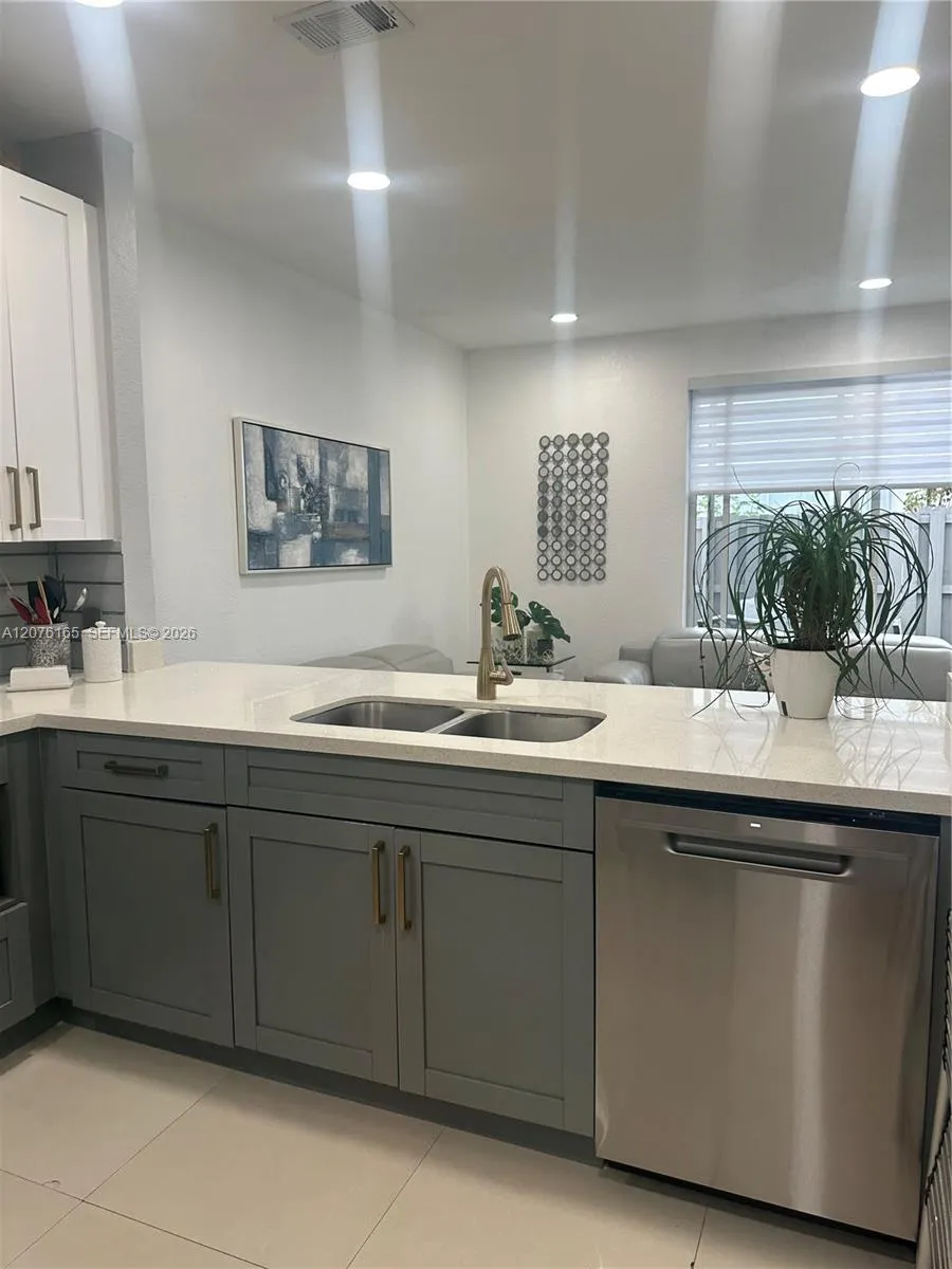 15775 SW 41st St #68 Miramar, FL 33027