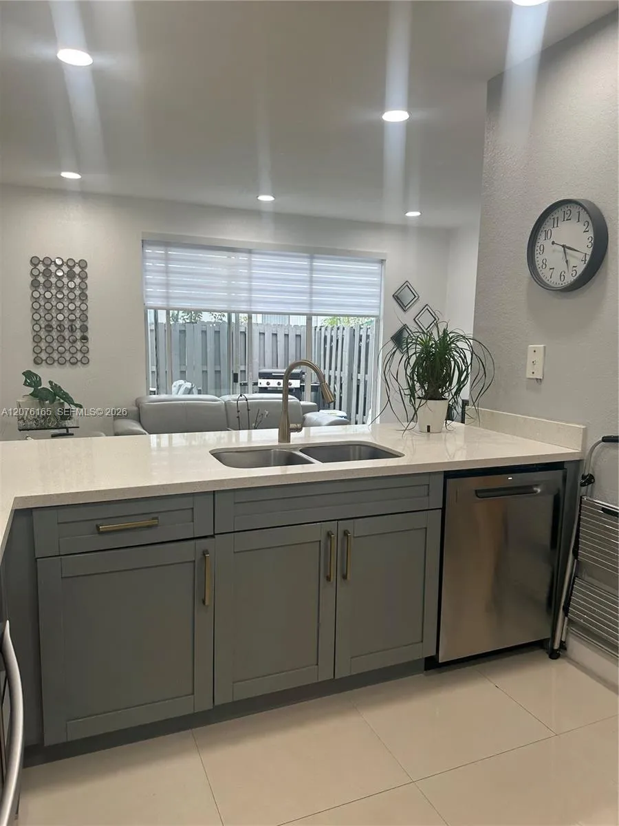 15775 SW 41st St #68 Miramar, FL 33027