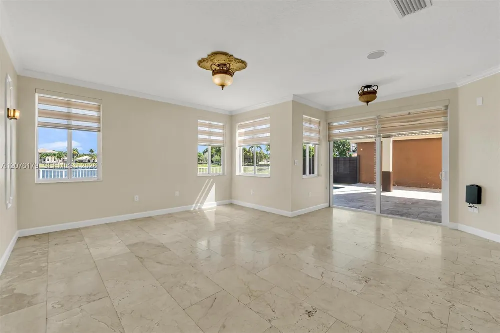 16237 SW 44th Ter #0 Miami, FL 33185