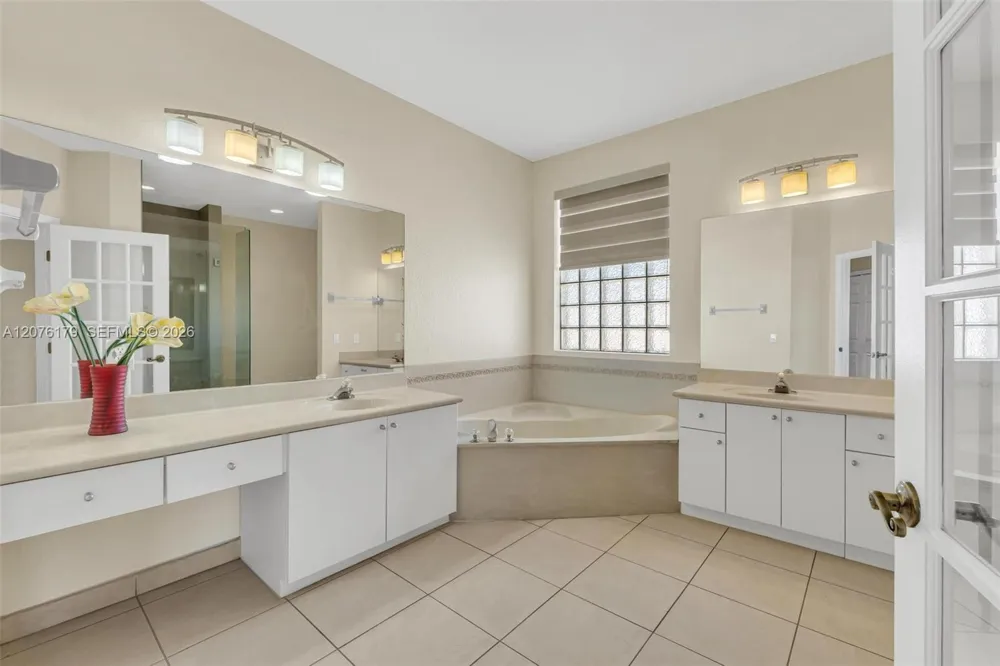 16237 SW 44th Ter #0 Miami, FL 33185