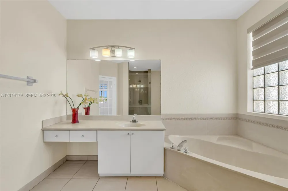 16237 SW 44th Ter #0 Miami, FL 33185