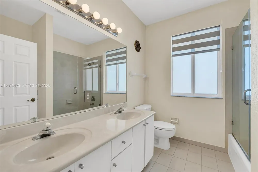 16237 SW 44th Ter #0 Miami, FL 33185