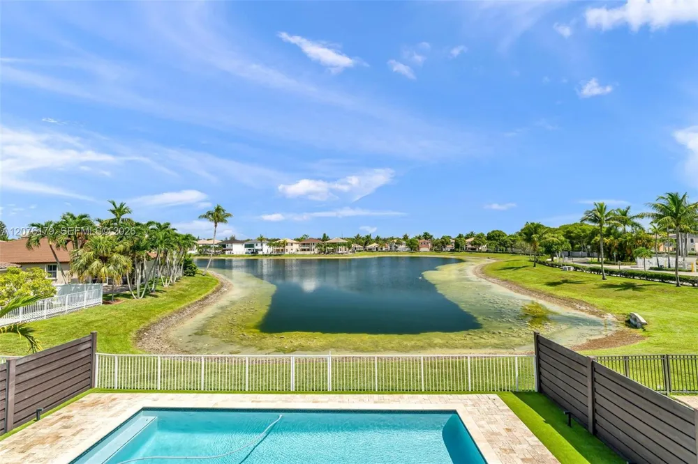 16237 SW 44th Ter #0 Miami, FL 33185