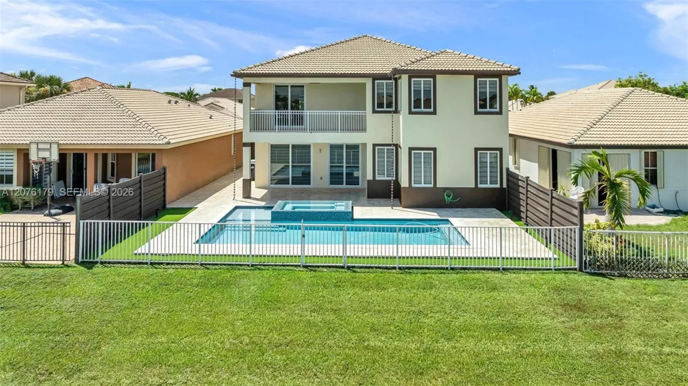 16237 SW 44th Ter #0 Miami, FL 33185