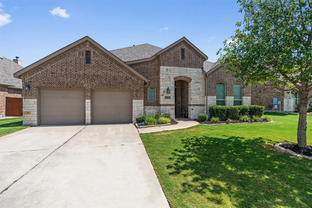 404 Miracle Rose Way Liberty Hill, TX 78642