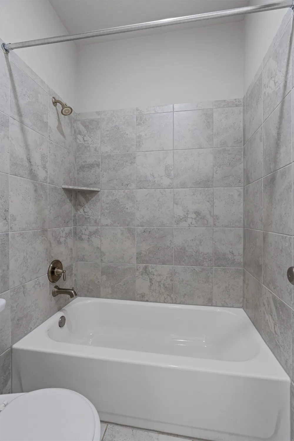 404 Miracle Rose Way Liberty Hill, TX 78642