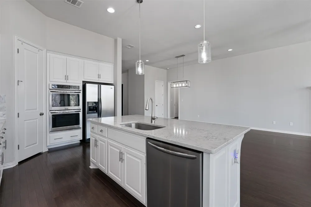 404 Miracle Rose Way Liberty Hill, TX 78642