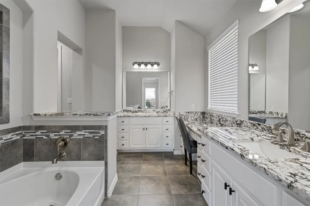404 Miracle Rose Way Liberty Hill, TX 78642