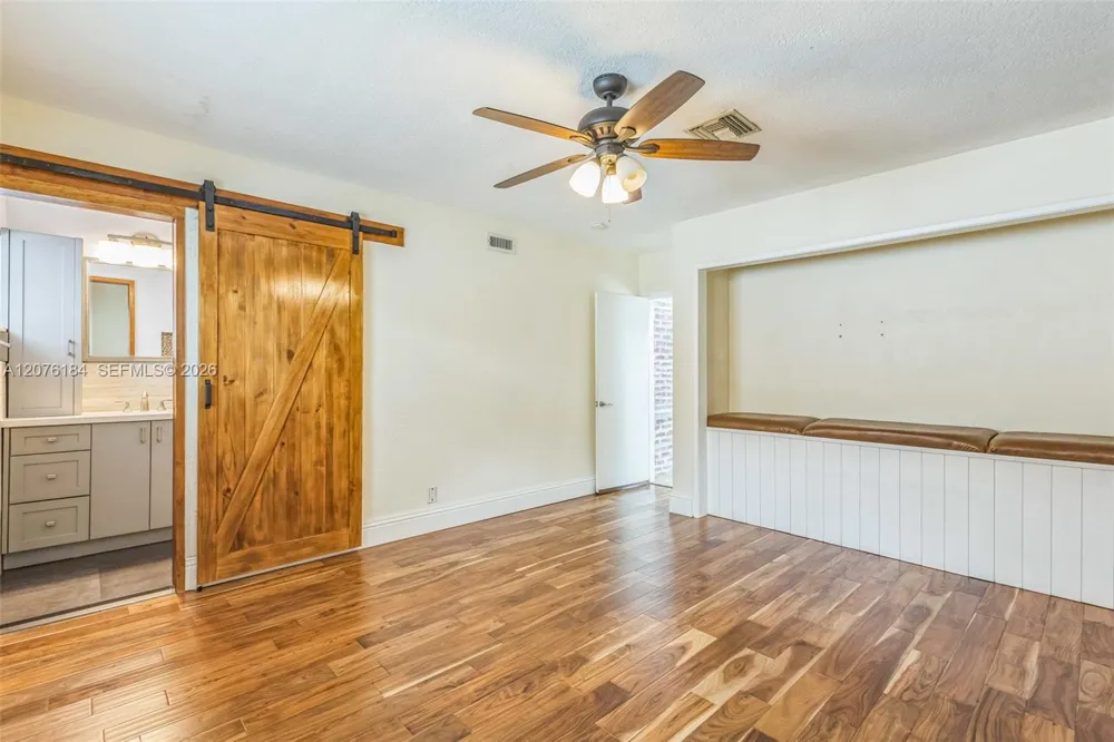 6931 SW 2nd St #0 Pembroke Pines, FL 33023