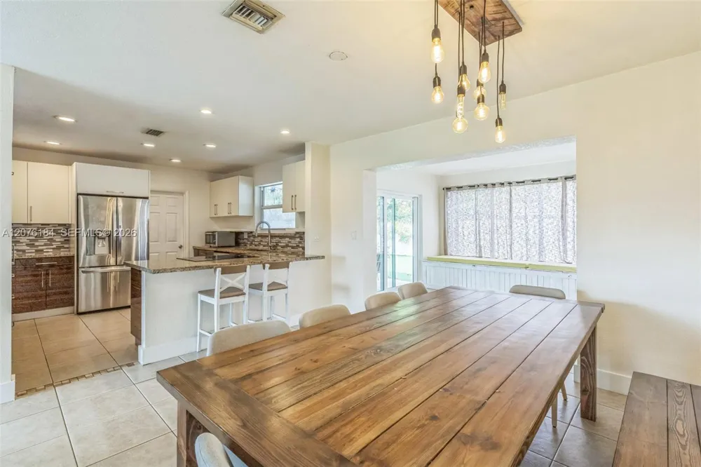 6931 SW 2nd St #0 Pembroke Pines, FL 33023