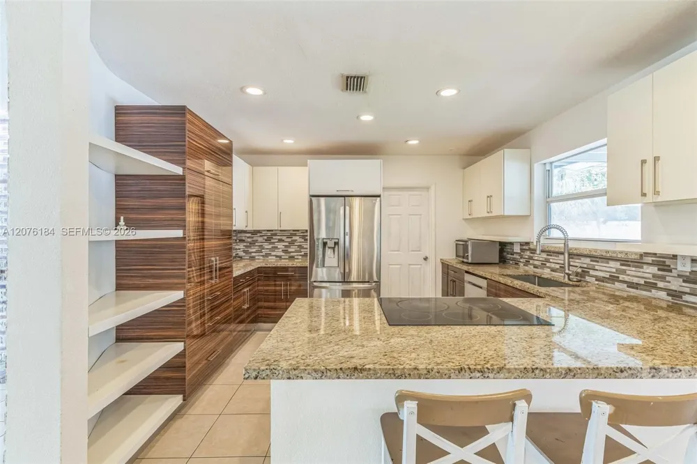 6931 SW 2nd St #0 Pembroke Pines, FL 33023