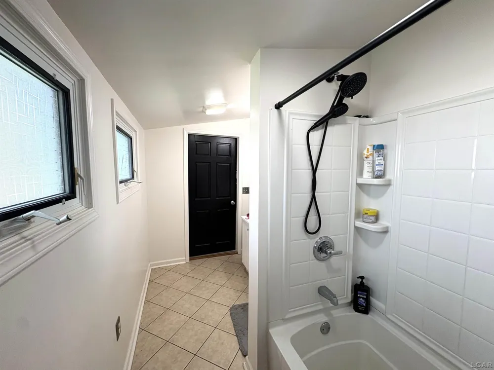 810 Division Street Adrian City, MI 49221