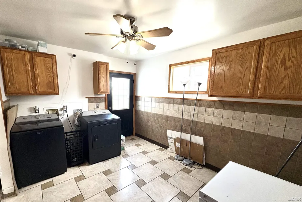 810 Division Street Adrian City, MI 49221