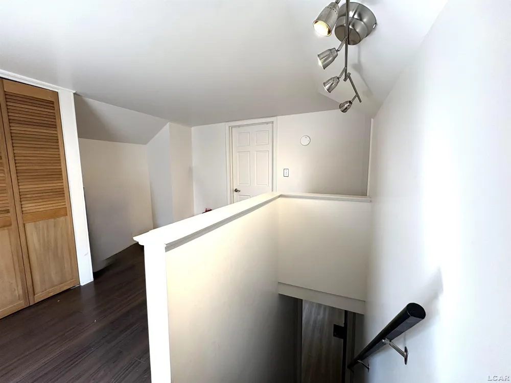 810 Division Street Adrian City, MI 49221