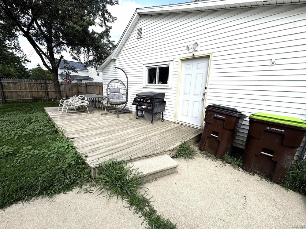 810 Division Street Adrian City, MI 49221